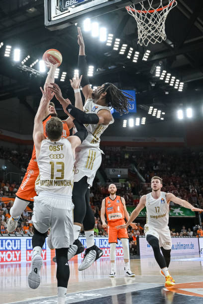 他自进入N 他自进入N