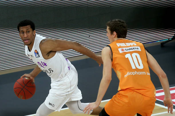 范围内再次 范围内再次